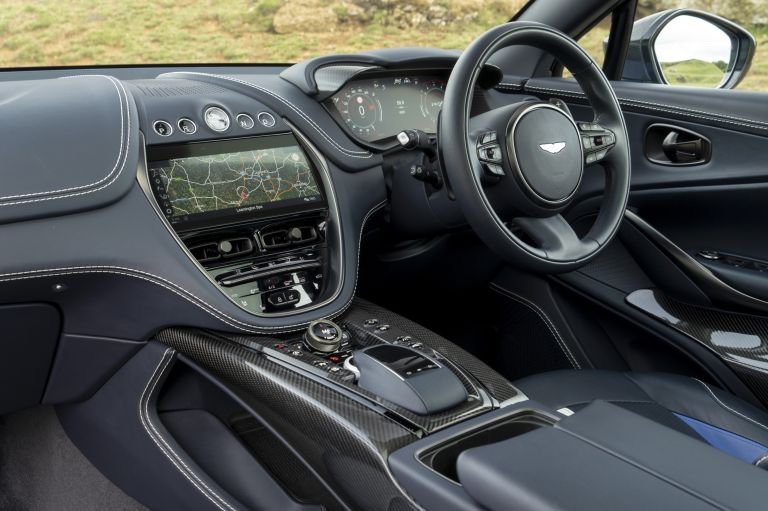 2022 Aston Martin DBX707 - UK version 686210