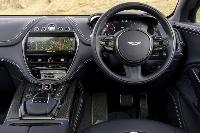 2022 Aston Martin DBX707 - UK version 686211