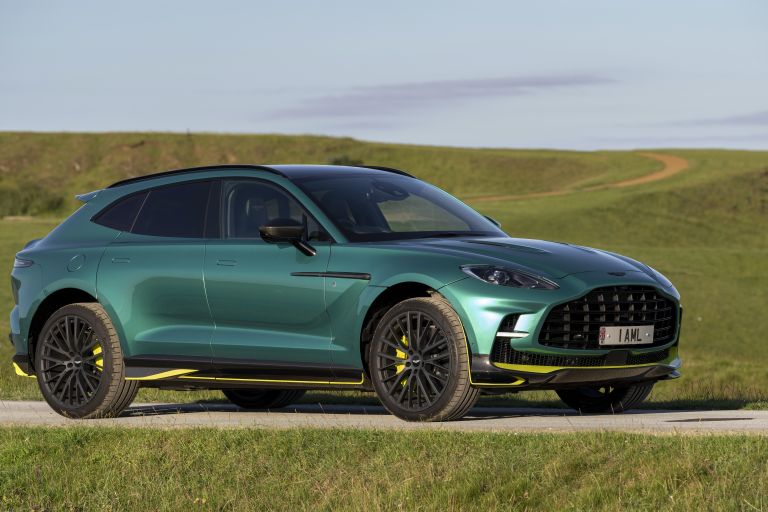 2022 Aston Martin DBX707 Q 2022 F1 Green 686261