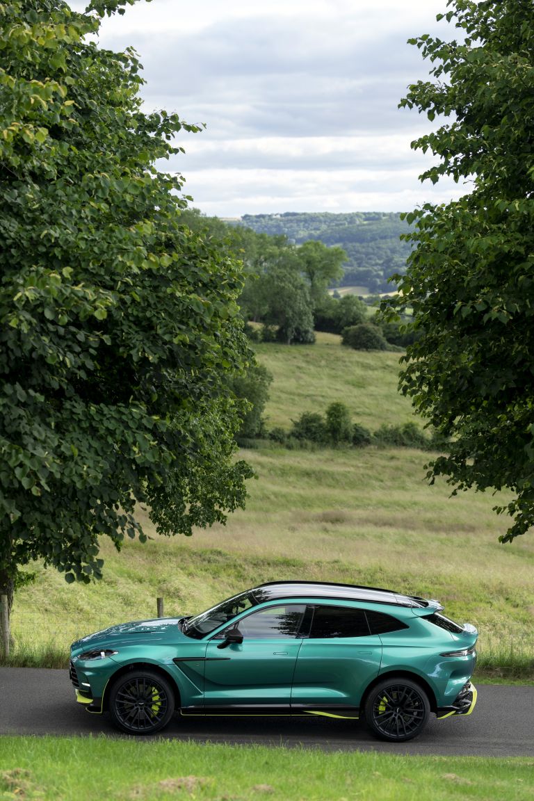 2022 Aston Martin DBX707 Q 2022 F1 Green 686327