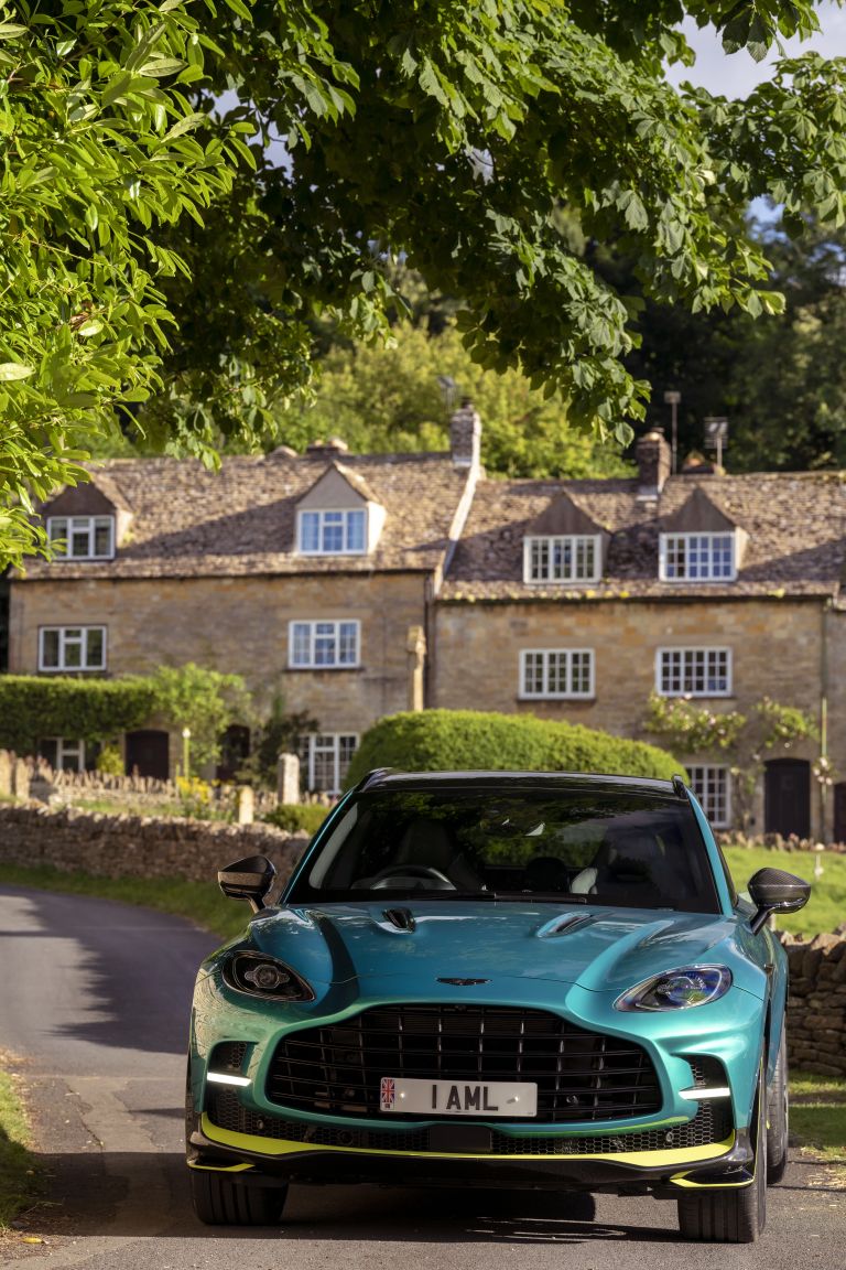 2022 Aston Martin DBX707 Q 2022 F1 Green 686332