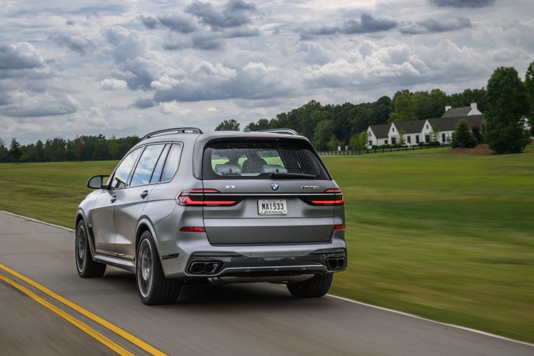 2023 BMW X7 ( G07 ) M60i xDrive - USA version 696048