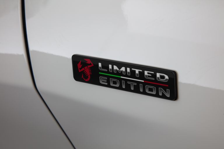 2023 Fiat Fastback Limited Edition Turbo 270 Flex AT - Brasil version 696780