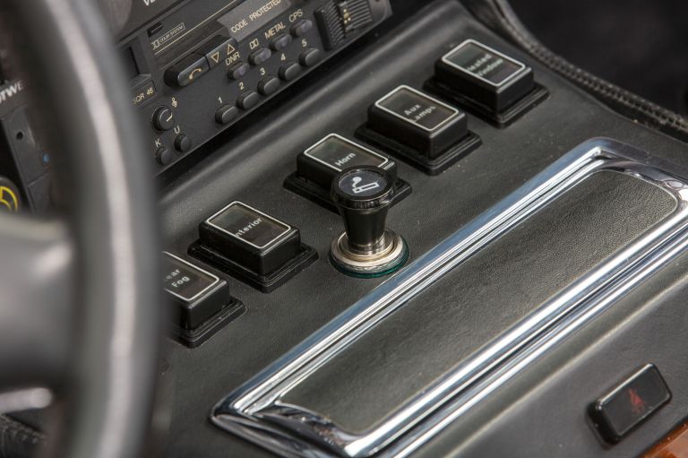 1988 Aston Martin V8 Vantage EFI 701028