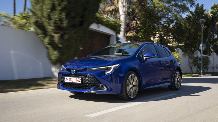 2023 Toyota Corolla hatchback 708500