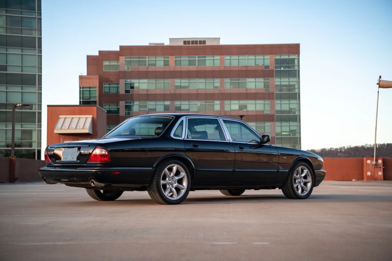 1998 Jaguar XJR - USA version 718418