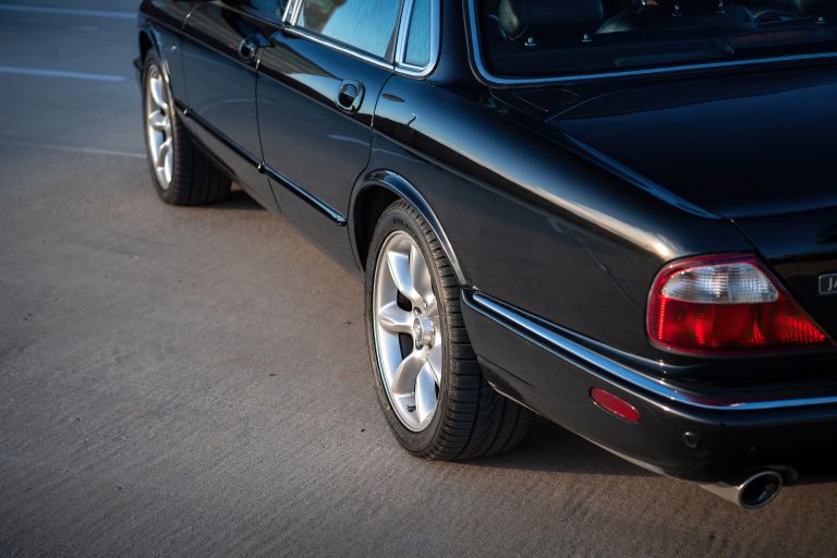 1998 Jaguar XJR - USA version 718449