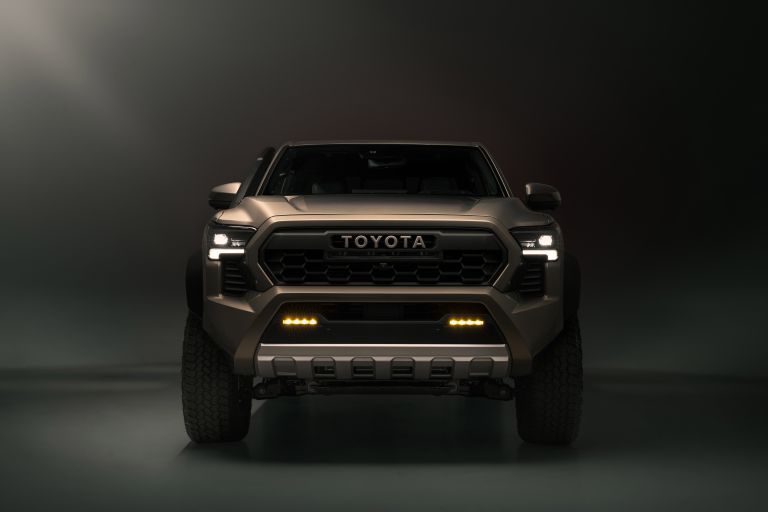 2024 Toyota Tacoma Trailhunter 722652