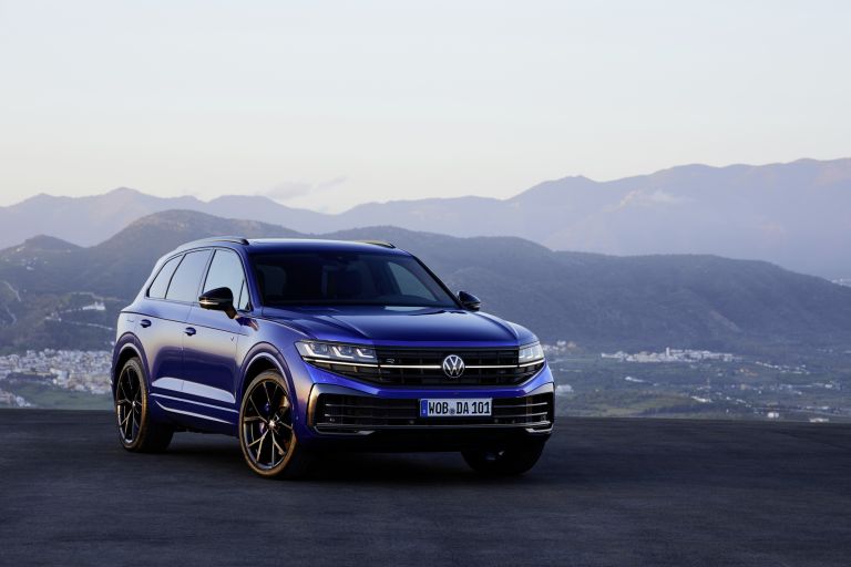 2024 Volkswagen Touareg R eHybrid Best quality free high resolution