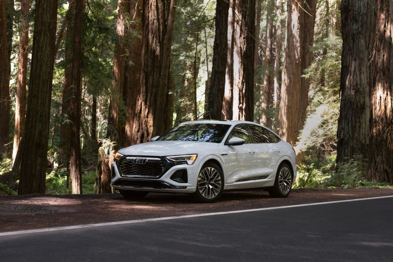 2024 Audi Q8 Sportback e-tron quattro - USA version 724260