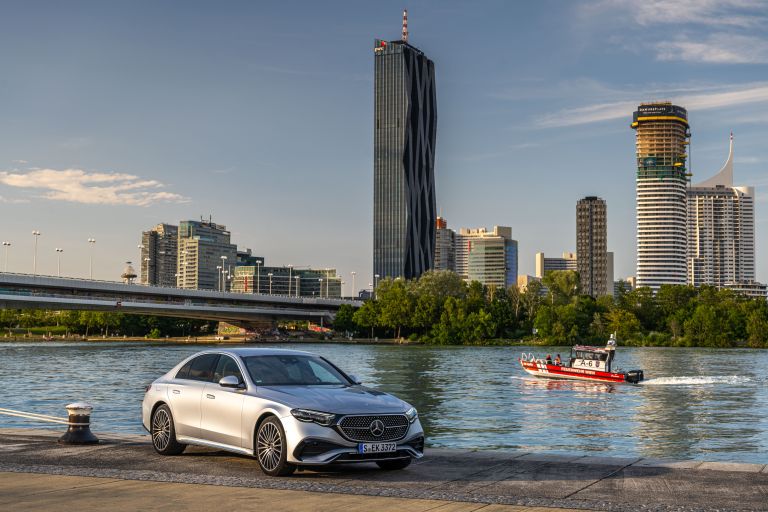 2024 Mercedes-Benz E 220d 4Matic AMG line 729883