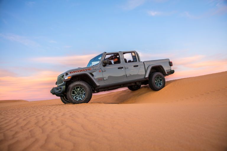 2024 Jeep Gladiator Mojave X 735147 Best quality free high