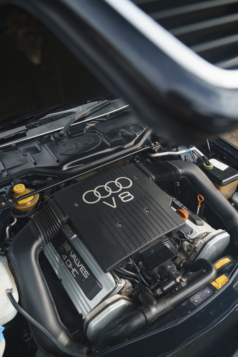 1989 Audi V8 - UK version 739945