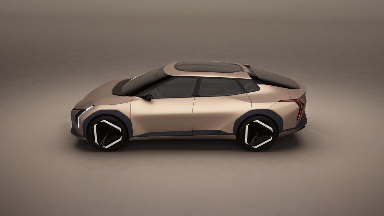 2023 Kia EV4 concept 739988