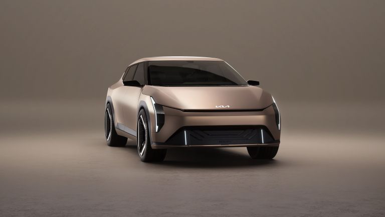 2023 Kia EV4 concept 739990