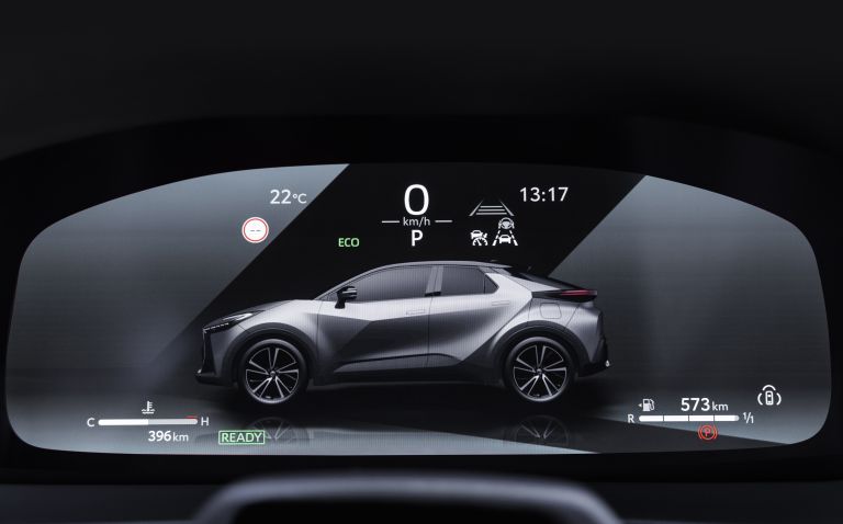 2024 Toyota C-HR GR Sport Hybrid 200 AWD-i 746189