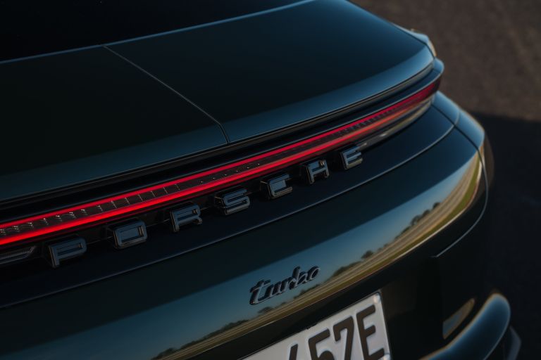 2024 Porsche Panamera Turbo E-Hybrid 755458