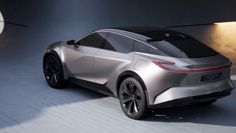 2023 Toyota Sport Crossover concept 747892