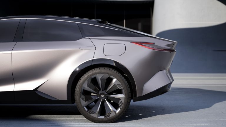 2023 Toyota Sport Crossover concept 747902