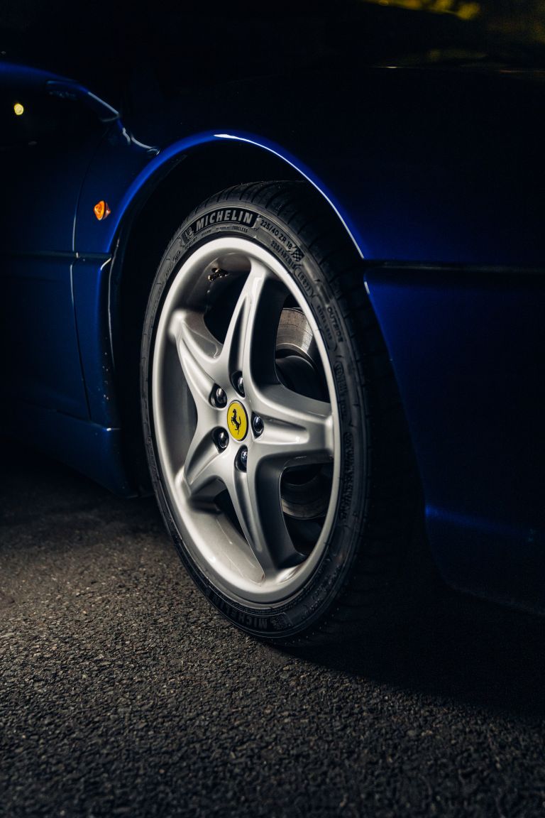 1995 Ferrari F355 berlinetta - UK version 748711