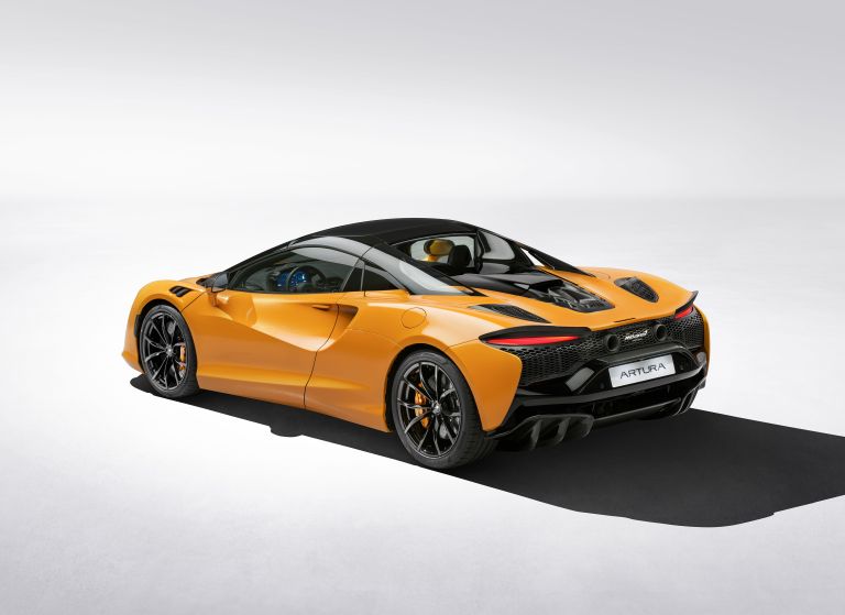 2025 McLaren Artura Spider 754757