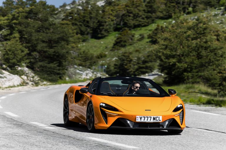 2025 McLaren Artura Spider 769068