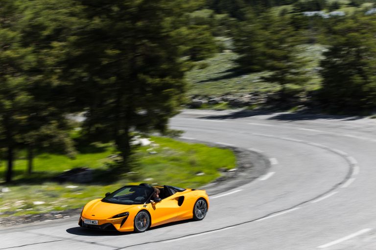 2025 McLaren Artura Spider 769072