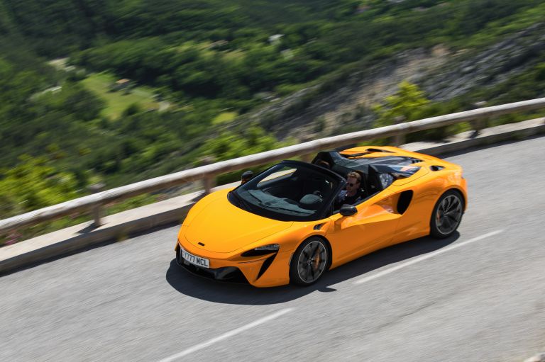 2025 McLaren Artura Spider 769083