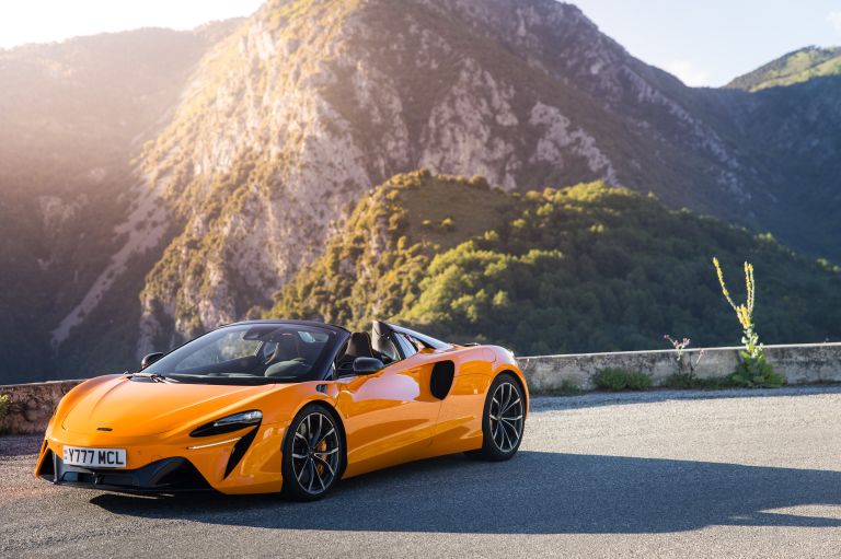 2025 McLaren Artura Spider 769088