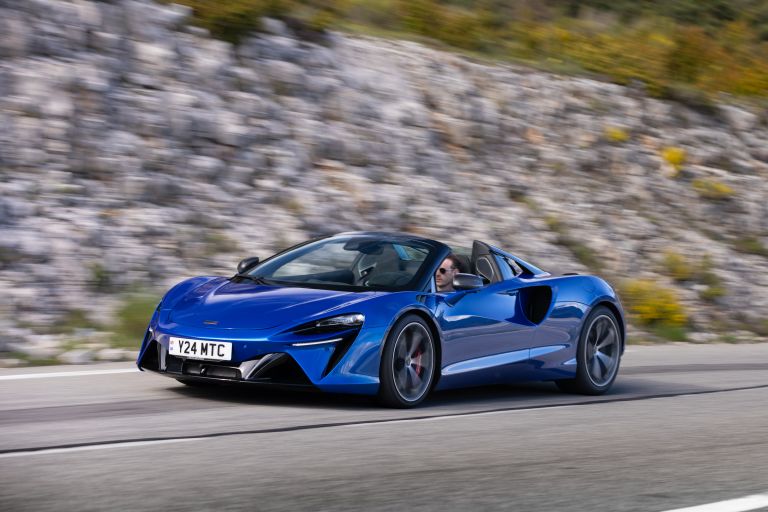 2025 McLaren Artura Spider 769106