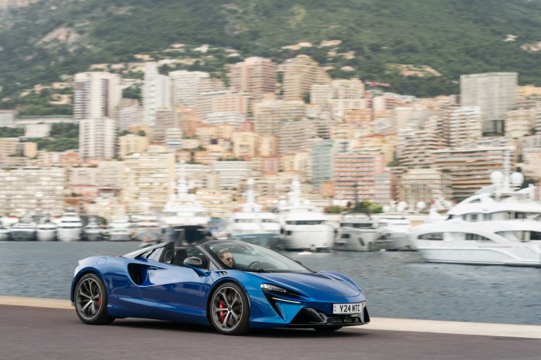 2025 McLaren Artura Spider 769108