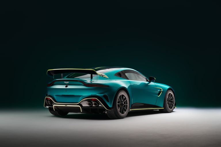 2024 Aston Martin Vantage GT4 754789