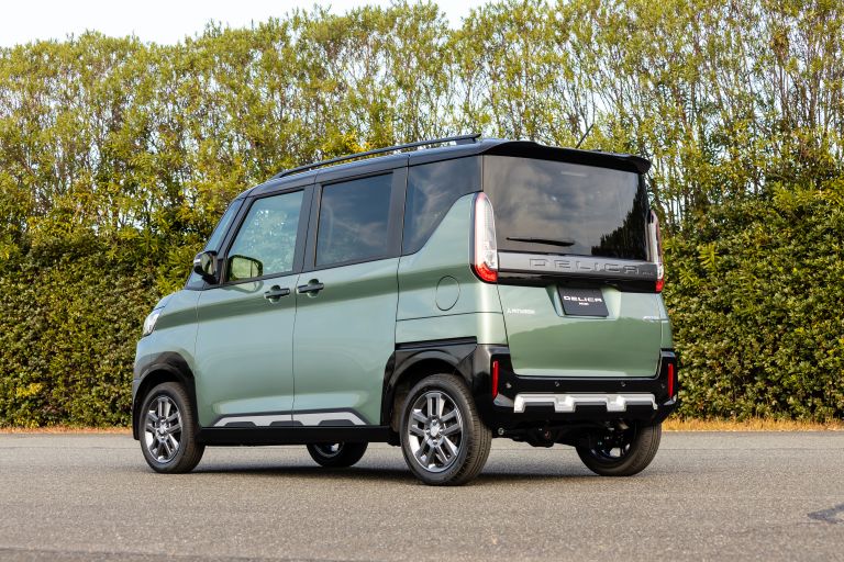 2024 Mitsubishi Delica-mini 756638