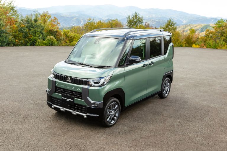 2024 Mitsubishi Delica-mini 756646