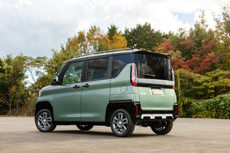 2024 Mitsubishi Delica-mini 756647