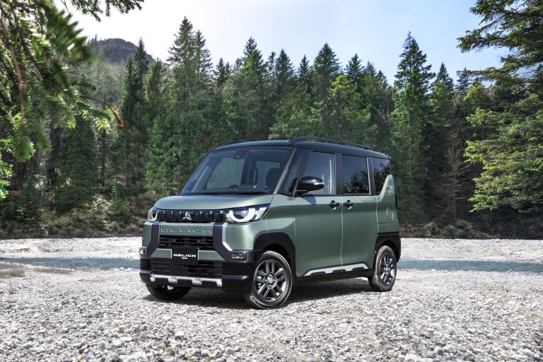 2024 Mitsubishi Delica-mini 756651