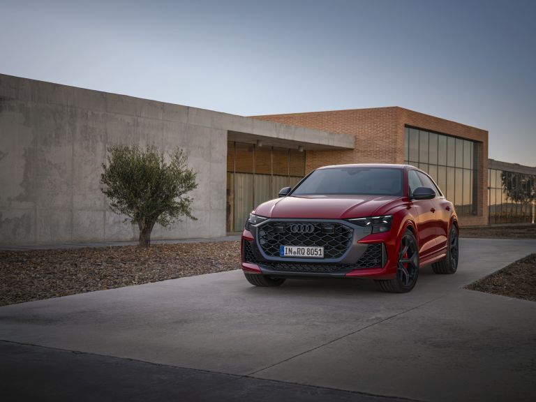 2025 Audi RS Q8 performance 768481