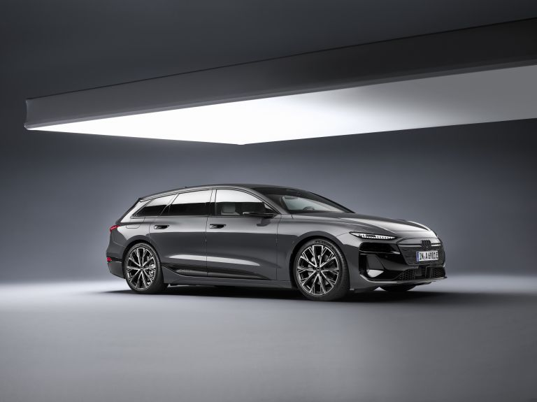 2025 Audi A6 Avant e-tron 770843