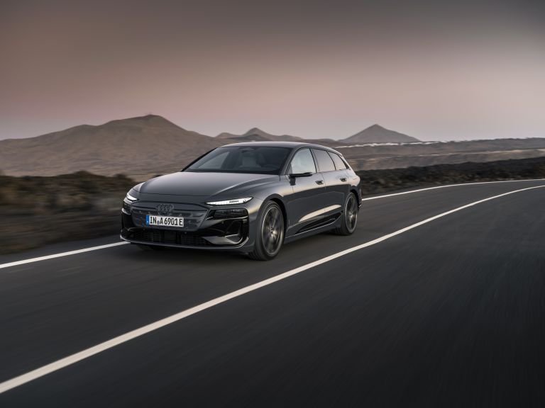 2025 Audi A6 Avant e-tron 770877