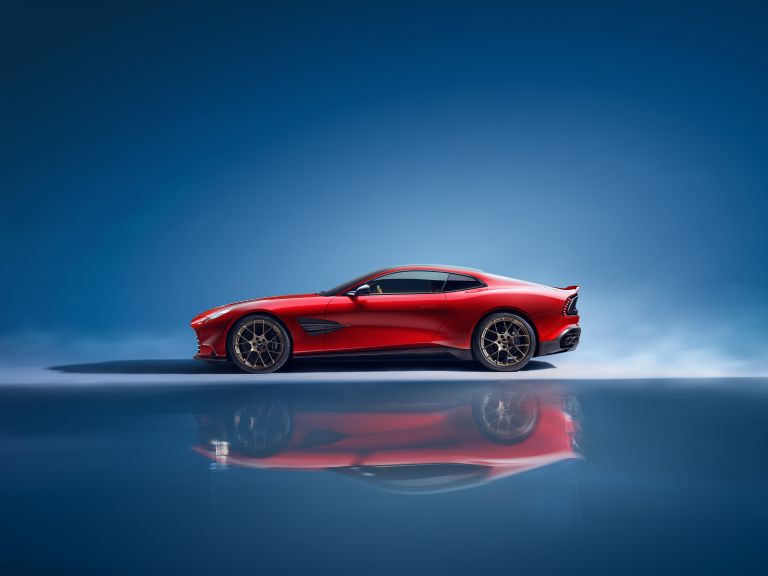 2025 Aston Martin Vanquish 773189