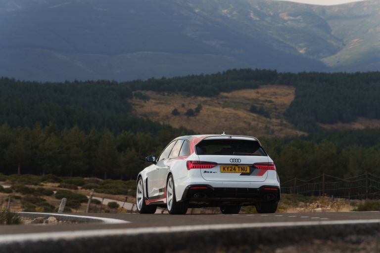 2024 Audi RS6 Avant GT - UK version 774833