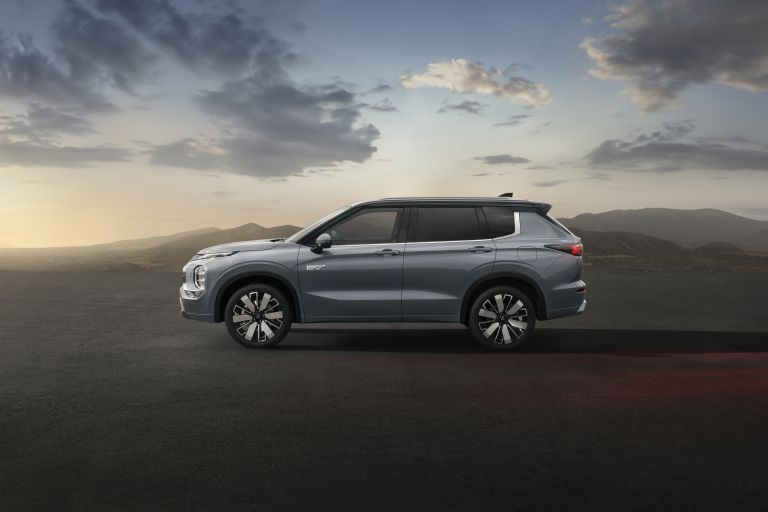 2025 Mitsubishi Outlander PHEV 775020