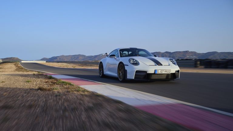 2025 Porsche 911 ( 992 ) GT3 with Weissach package 777099