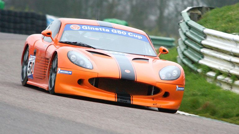 Ginetta Akula: o carro de rua com o toque de um carro de corrida