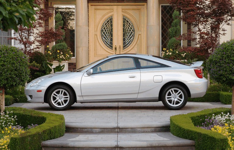 2004 Toyota Celica GTS 485325