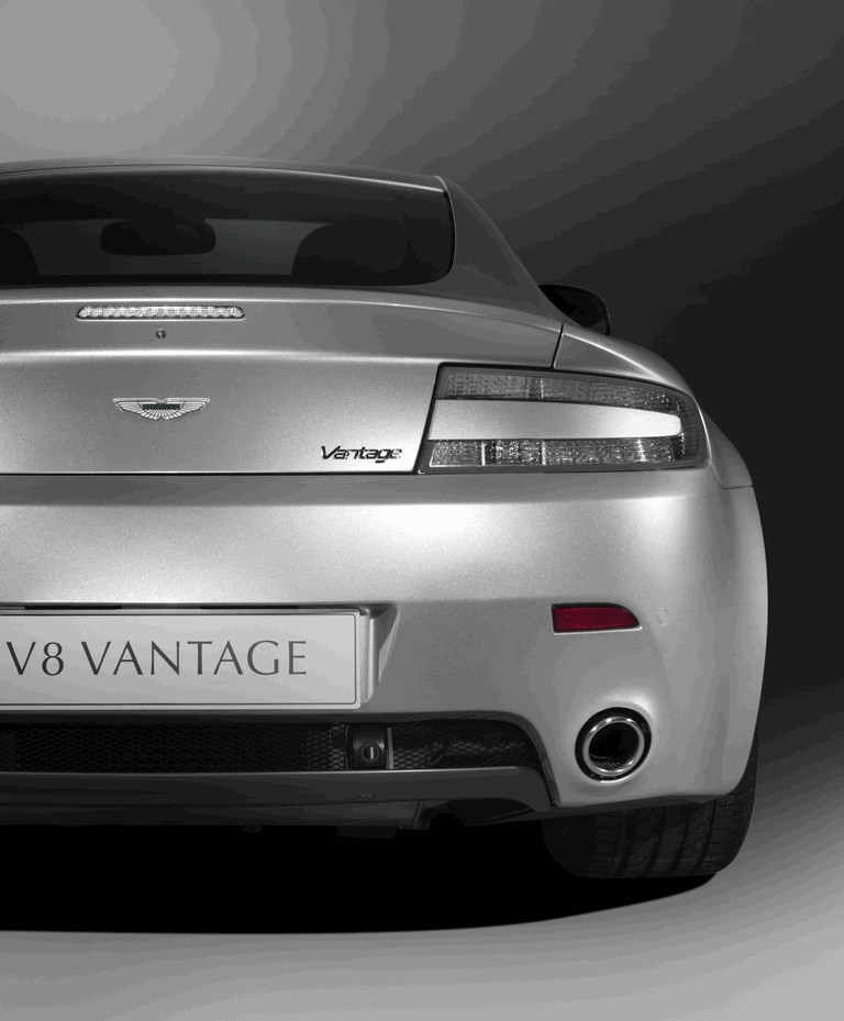 2010 Aston Martin V8 Vantage 271746