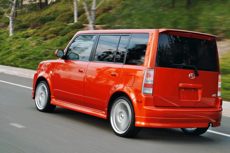 2004 Scion xB 486444