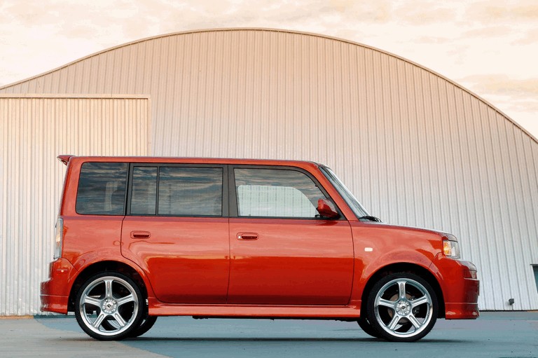 2004 Scion xB - Free high resolution car images