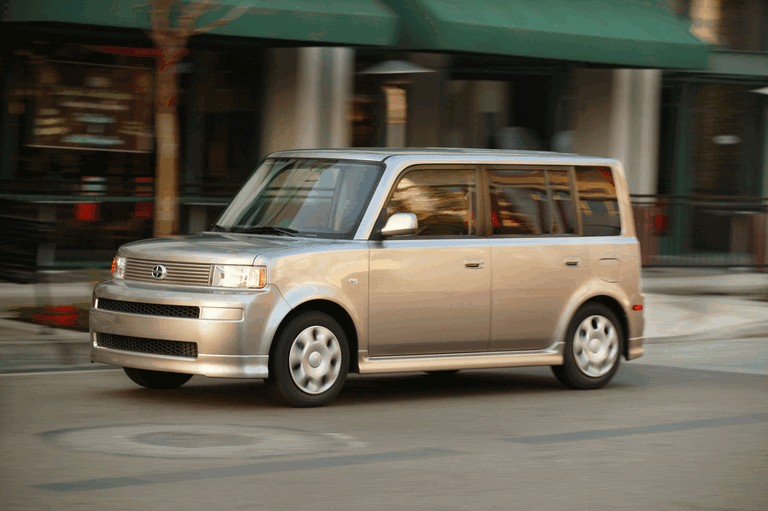 2004 Scion xB - Free high resolution car images