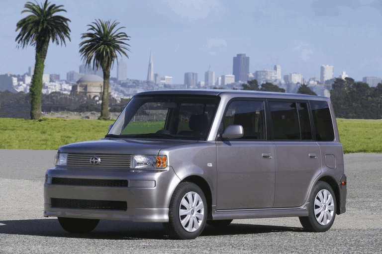 2004 Scion xB 486463